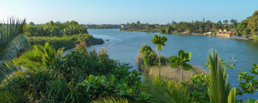 Manakara_river - banner